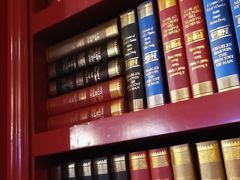 -GAGA主题量贩式KTV平价店(工大店)