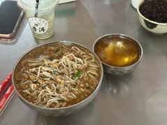 -正宗杨记普洱酸醋米线(总店)