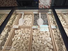 -胖东来生活广场(健康路店)