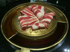 -猪啊牛呀羊啊铜盘烤肉(正大广场店)