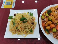 -津鲁园饭店