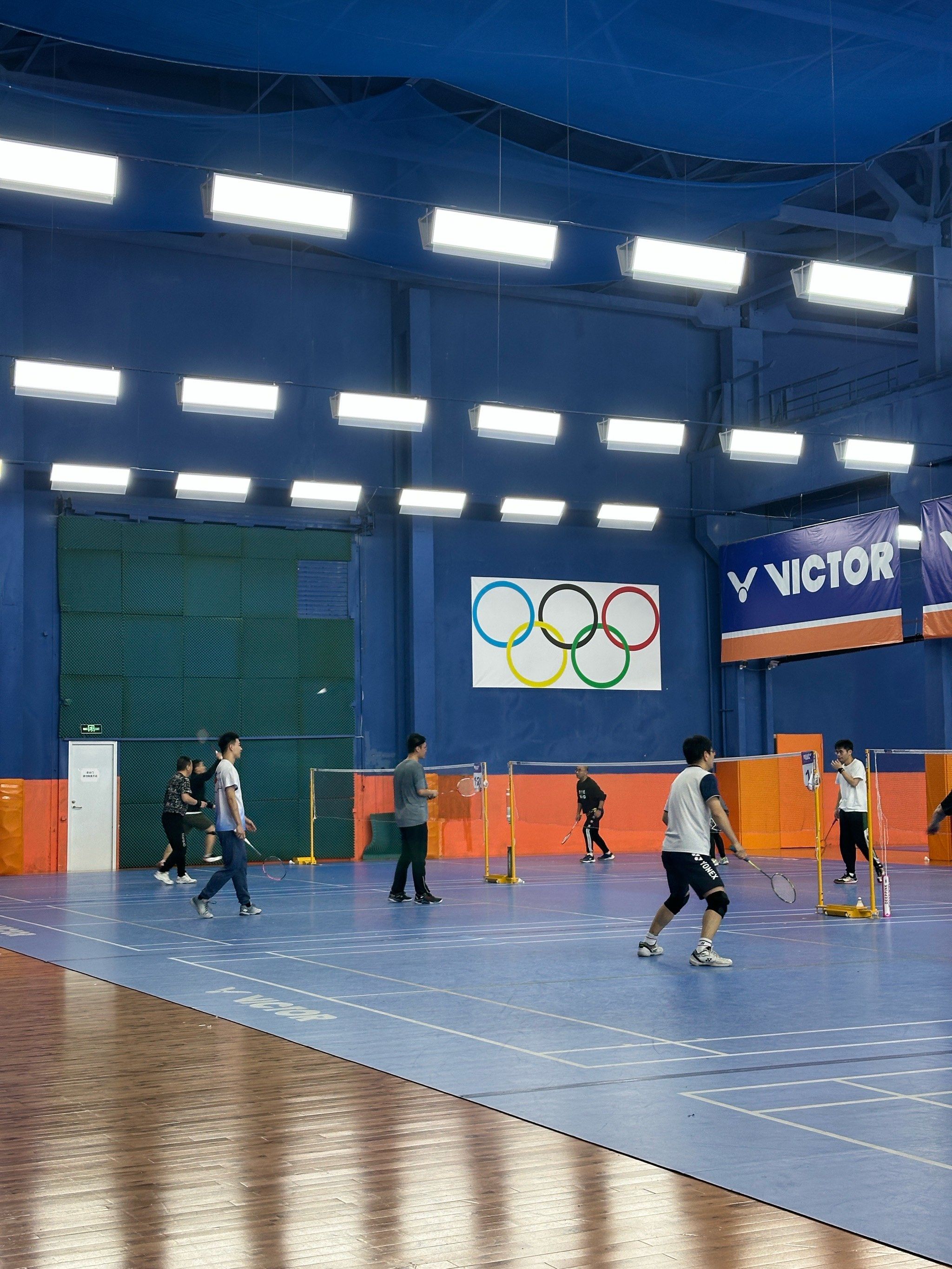思凯羽毛球馆 主打颜值高服务好
夏天有空调
冬天下午空调没开