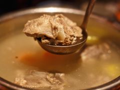 招牌滩羊手抓肉-丝路金桃·新疆菜(徐汇店)