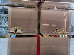 -Gucci(首创奥特莱斯店)