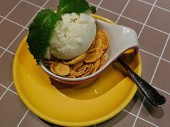 -绿茵阁西餐厅(中央广场店)
