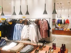 -URBAN REVIVO(西安Momopark店)