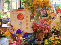 -瑞虹新天地月亮湾