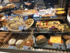 -巴黎贝甜(宜山路店)