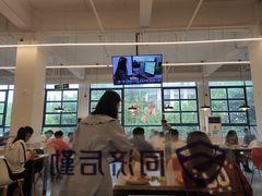 -同济大学本部学苑饮食广场