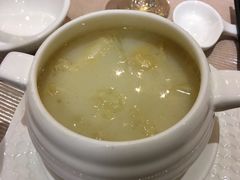 -东豪园林海鲜酒家(南港路辅路店)