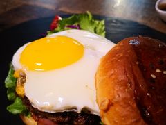 -HIGH FIVE哈福手工汉堡(桂林路店)