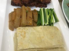 烙饼卷带鱼-大鸭梨烤鸭店(金顶街店)