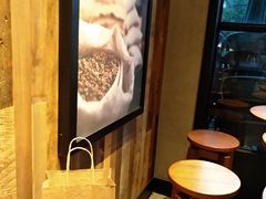 用餐区-星巴克(上海汇锦里店)