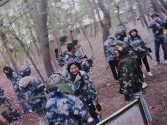 -亲兄弟真人CS团建拓展基地