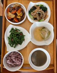 -卓玥国际月子会所(罗山路店)