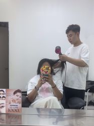-银星女王公园发型艺术沙龙