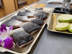 -围炉肉舍•炭烤活鳗•丹东海鲜烤肉(步行街店)