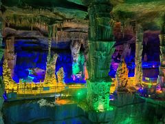 -泰安地下龙宫景区