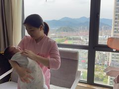 -爱贝尔高端月嫂(母婴护理)