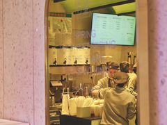 -奈雪的茶(亨特国际广场店)