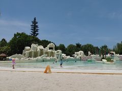-太阳岛沙滩泳场水上乐园