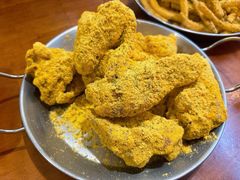 -BHC炸鸡(明洞总店)