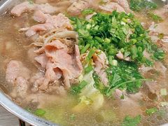 跷脚牛肉小锅-肖四女乐山跷脚牛肉(世博源店)