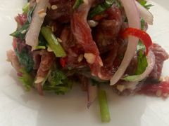 生拌牛肉-风与炭BBQ户外火锅烧烤(成都群光君悦酒店)