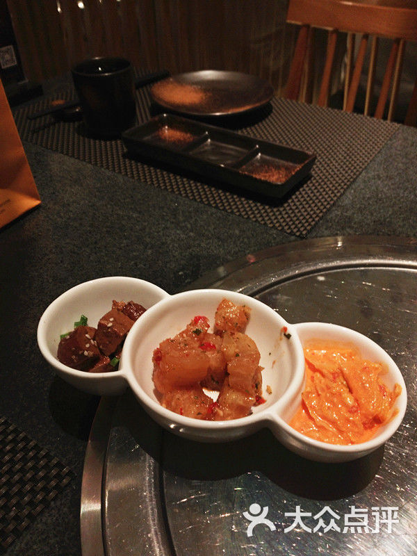 臻泰牛日式原味烧肉料理餐前小菜图片 - 第1张