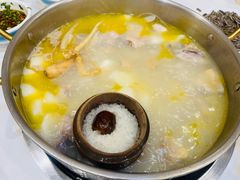 -朴小妹人参鸡汤火锅(长白山万达店)