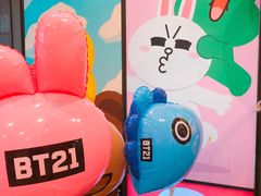 -LINE FRIENDS Garosu-gil Flagship Store