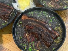 -小龙大肉面馆