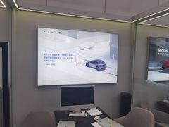 -TESLA 特斯拉(广州天环广场体验店)