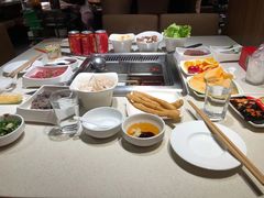 -海底捞火锅鲜切牛肉主题店(长寿路店)