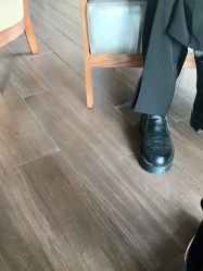 -一東造型烫发染发