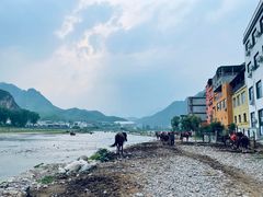 -百里峡七彩艺术小镇