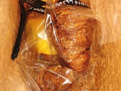 焦糖牛角包-PAPER STONE BAKERY(天环店)