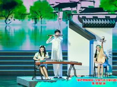 -小荧星艺校(浦东中环分校)