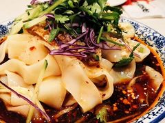 石河子凉皮-耶里夏丽·丝路新疆菜·清真食品(徐汇南丹东路臻选店)