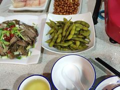 -墨脱石锅椰子鸡•香草鸭•东山羊(大东海店)