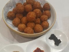 干炸小丸子-东兴楼饭庄(六里桥店)