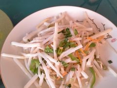 芦苇根炒肉丝-梦缘水乡·湖景餐厅