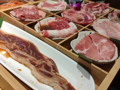 -青瓦炭韩潮烤肉(花园道店)