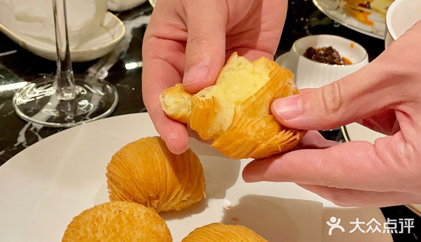 青岛氛围感粤味餐厅，舒适与美味碰撞出火花 