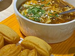 小油条配酸辣汤-味莊·青岛菜(云霄路店)
