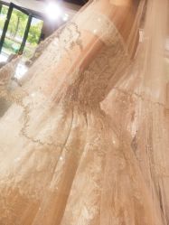 -艾米丽婚纱礼服