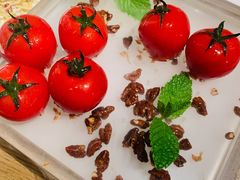 番茄脆菇沙拉-小大董·烤鸭(凤凰汇店)