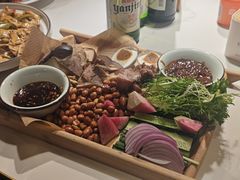-靠山屯东北农家菜(八龙桥雅苑店)
