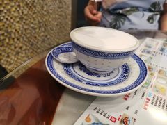 -广信牛奶甜品世家(台东店)