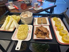 -阿润打边炉·鲜切鸡煲(华漕店)